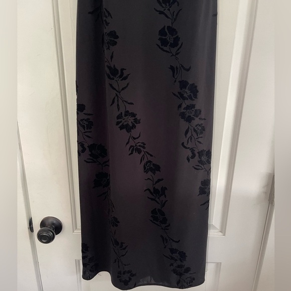 Cutest Y2K Black Floral Square Neck Sheath Dress - 7/8 - Picture 3 of 6